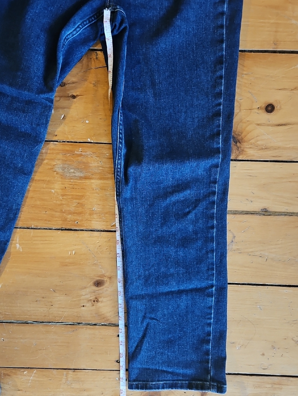 Women's L.L. Bean Jeans - Picture 6 of 6